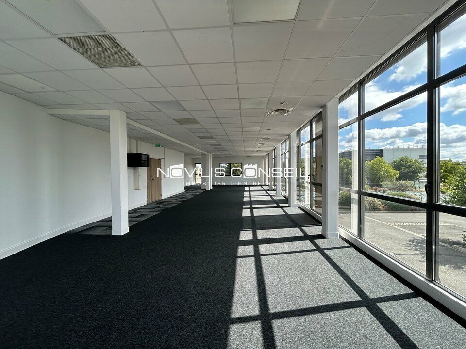 Location bureau - 146 m²