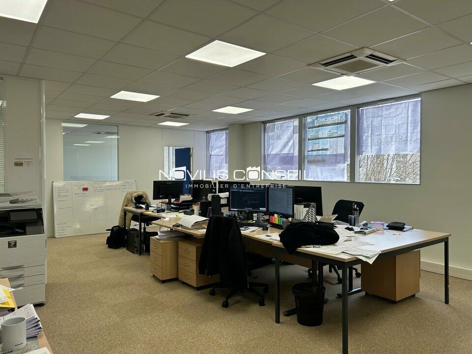 Location bureaux 114 m² non divisibles