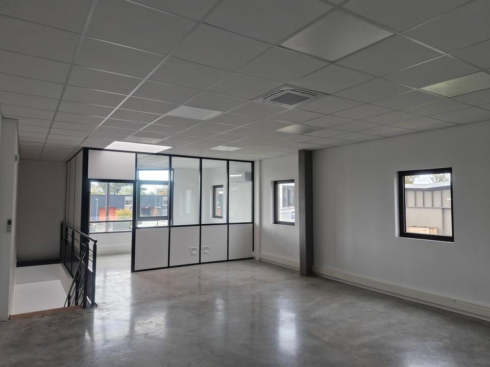 Local d'activité à louer à Mérignac à proximité de la rocade