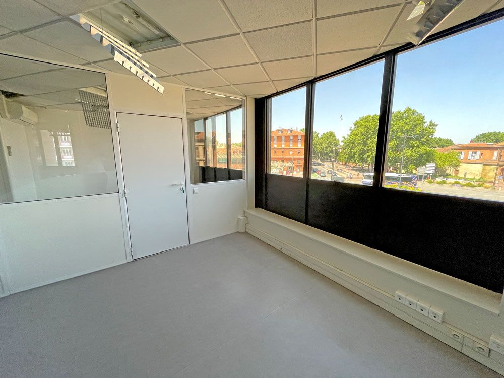 Location bureaux 66.00 m² à TOULOUSE