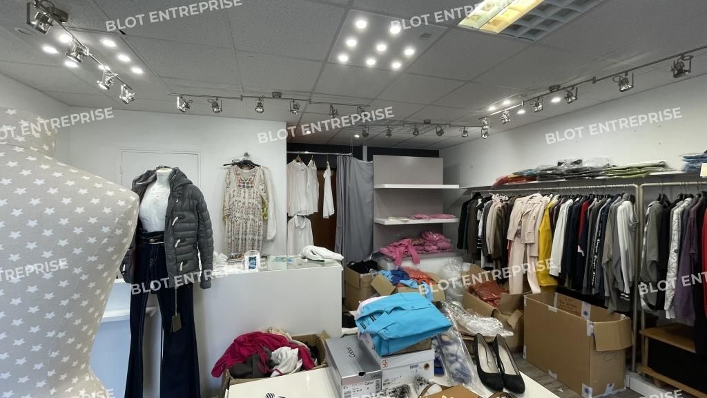 Location local commercial 36 m² non divisibles