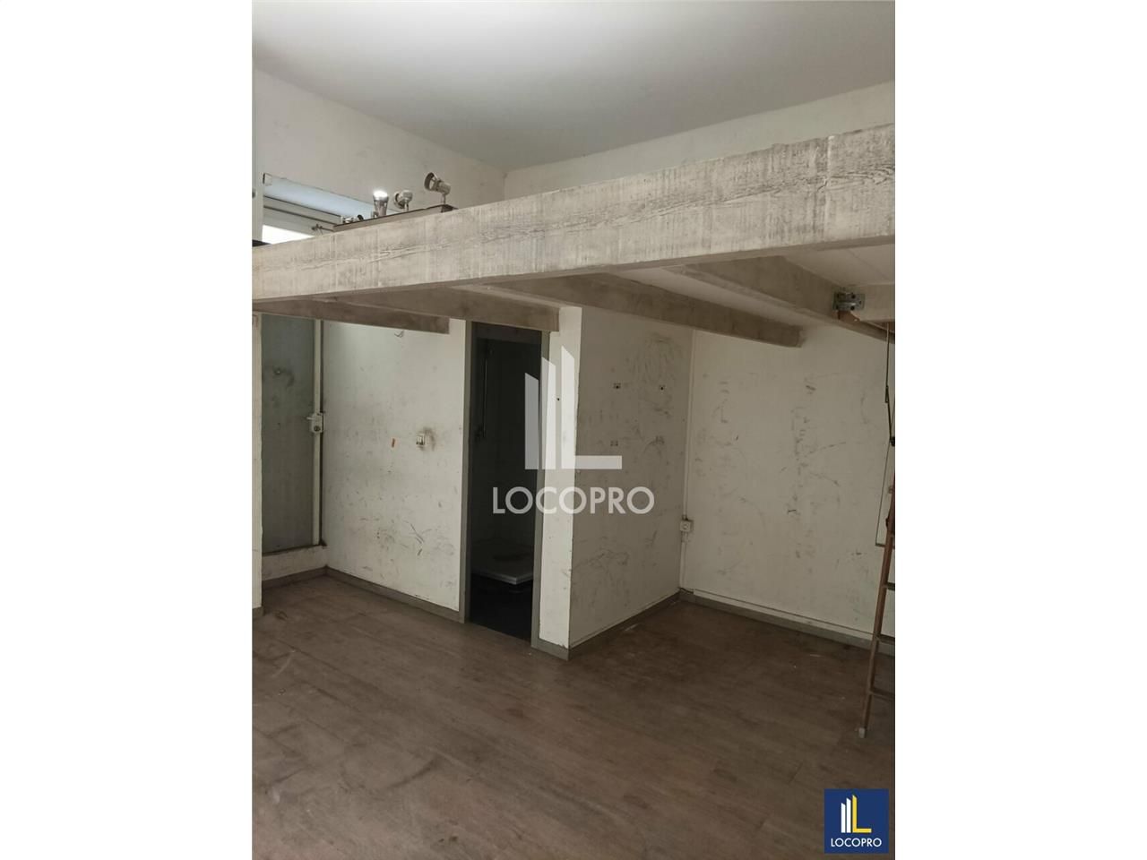 A VENDRE - MURS COMMERCIAUX LIBRES - 70 M2 - NICE RIQUIER