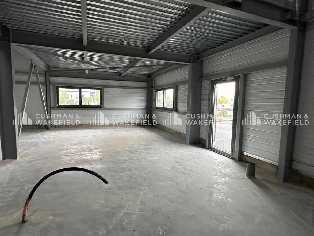 Location activités 150 m² non divisibles