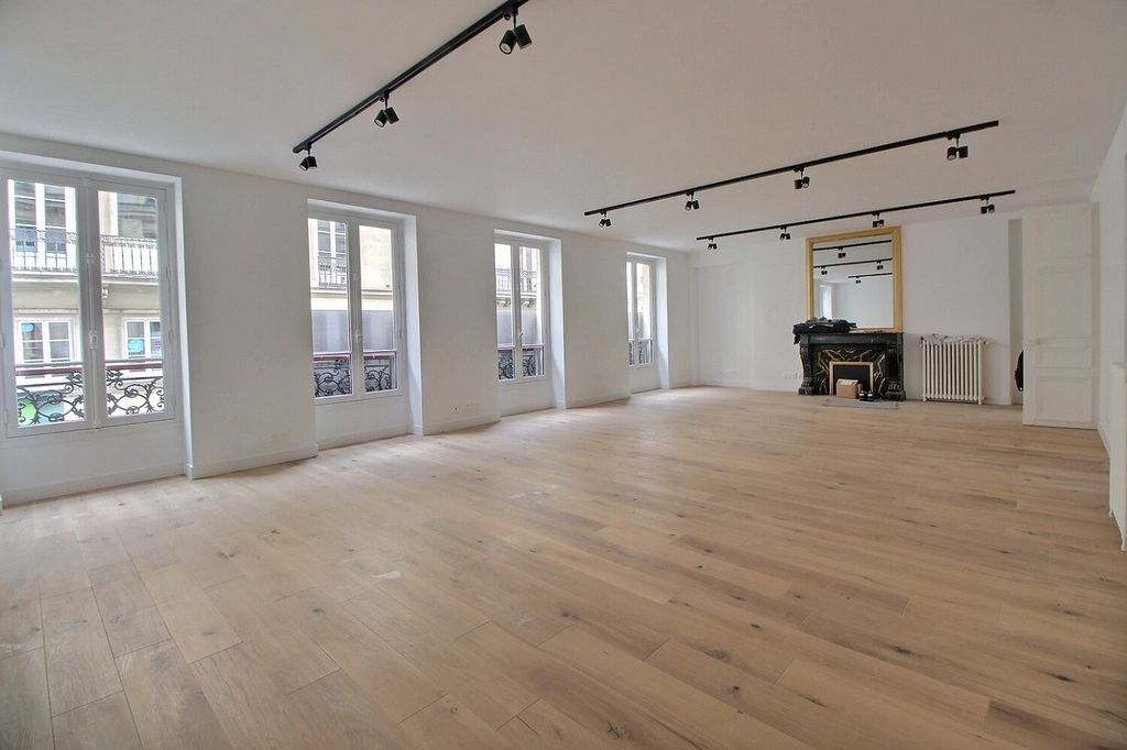 Location bureaux 115 m² divisibles à partir de 115 m²