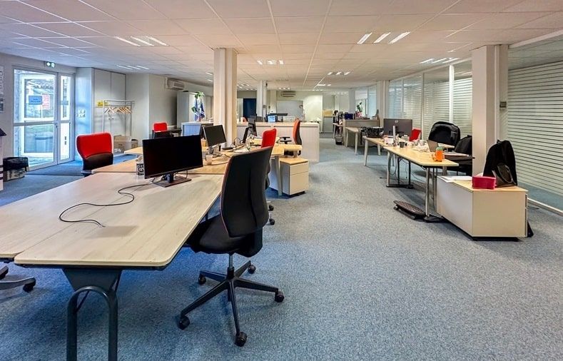 Vente bureaux 1538 m² non divisibles