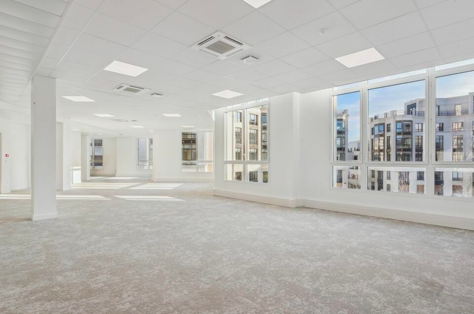 Vente bureaux 195 m² non divisibles