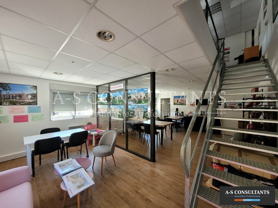 Location bureaux 110 m² non divisibles