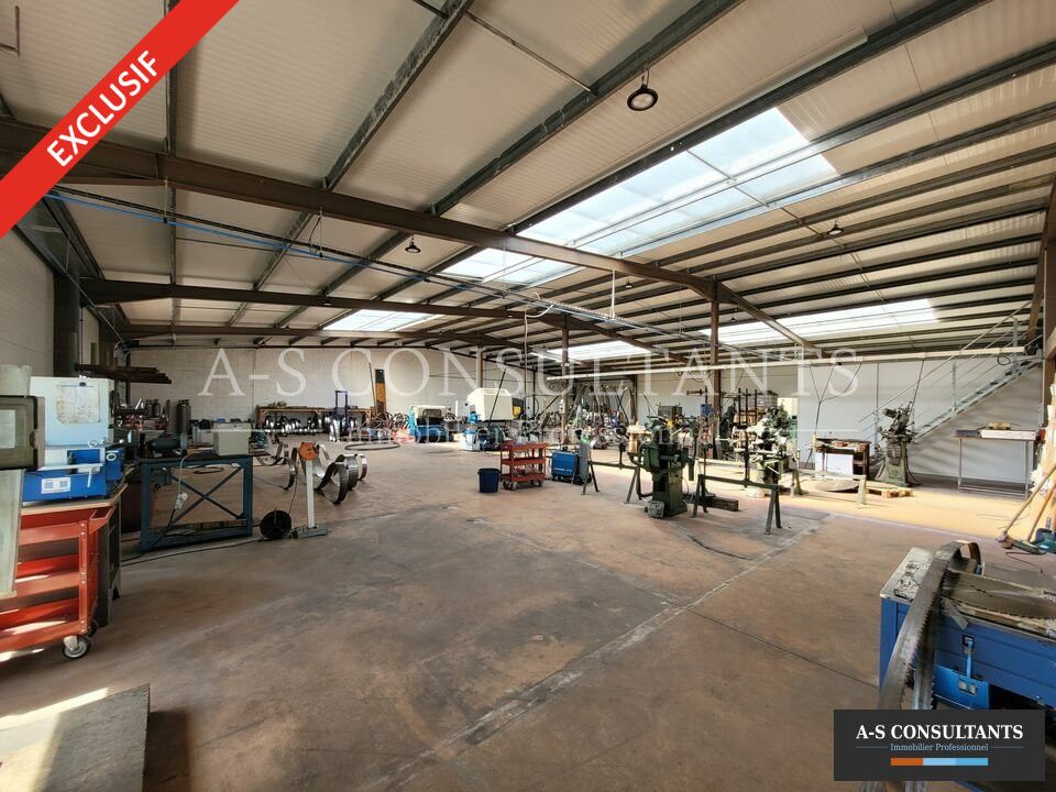 Location local d''activites 918 m² non divisibles