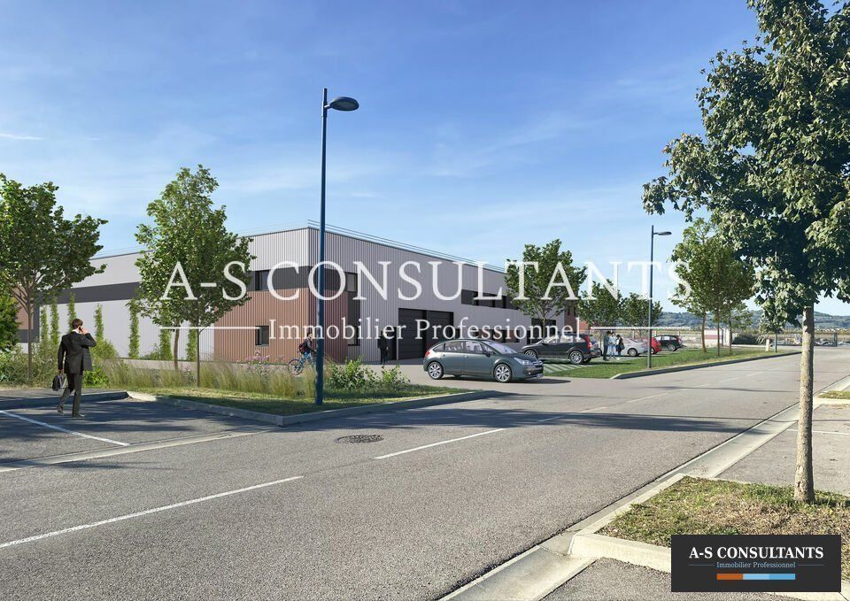 LA COTE-SAINT-ANDRE (38260) à vendre local d'activité de 285 m² avec stationnements privatifs situé proche de l'axe principal.