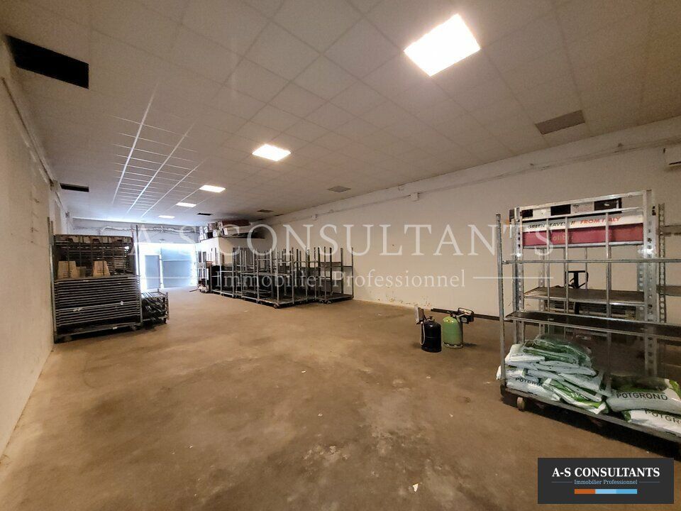 Vente local d''activites 380 m² non divisibles