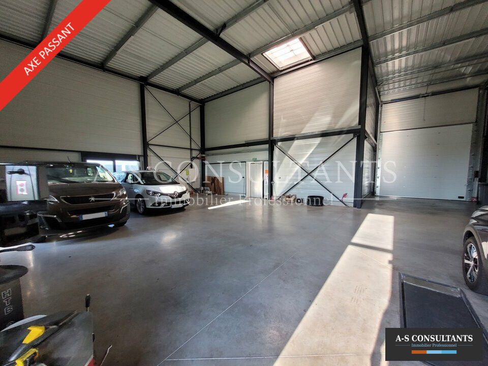 Location local commercial 300 m² non divisibles