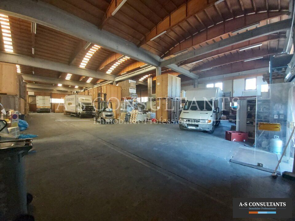 Vente entrepot 1250 m² non divisibles