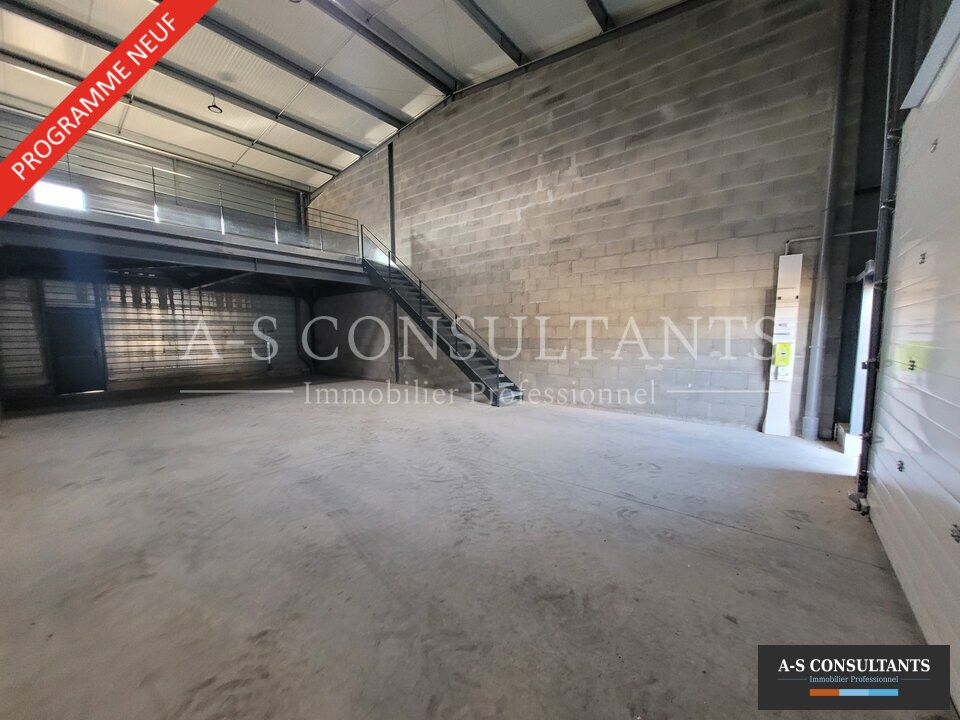 Location local d''activites 145 m² non divisibles
