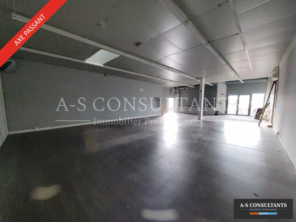Location local commercial 220 m² non divisibles