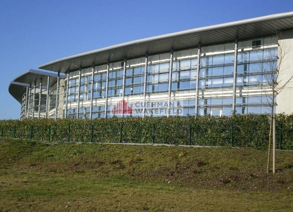 Location bureaux 905 m² non divisibles