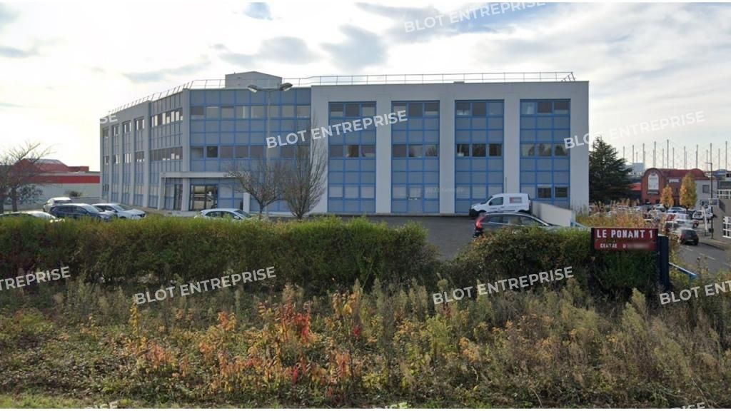Location bureaux 944 m² non divisibles