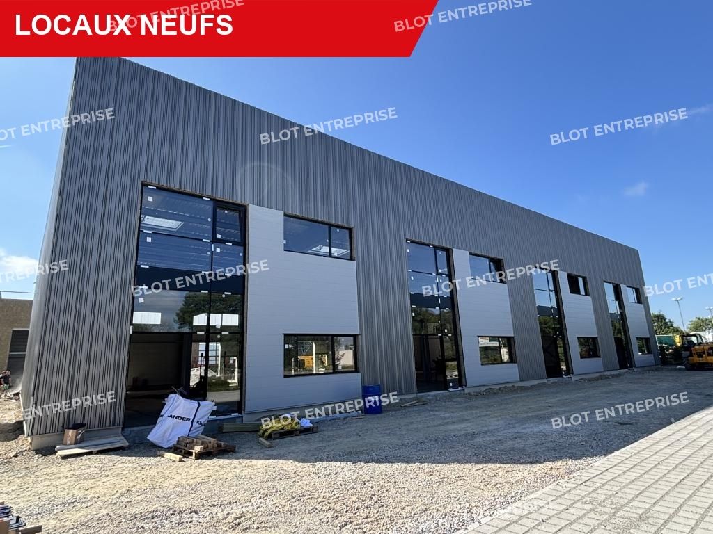 Vente entrepôts 217 m² non divisibles