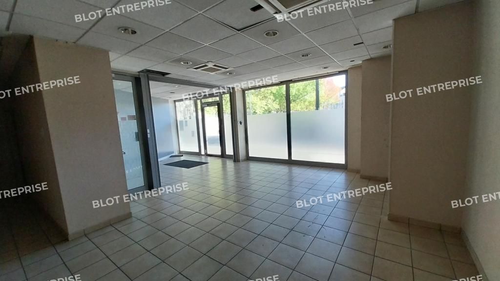 Vente bureaux 225 m² non divisibles
