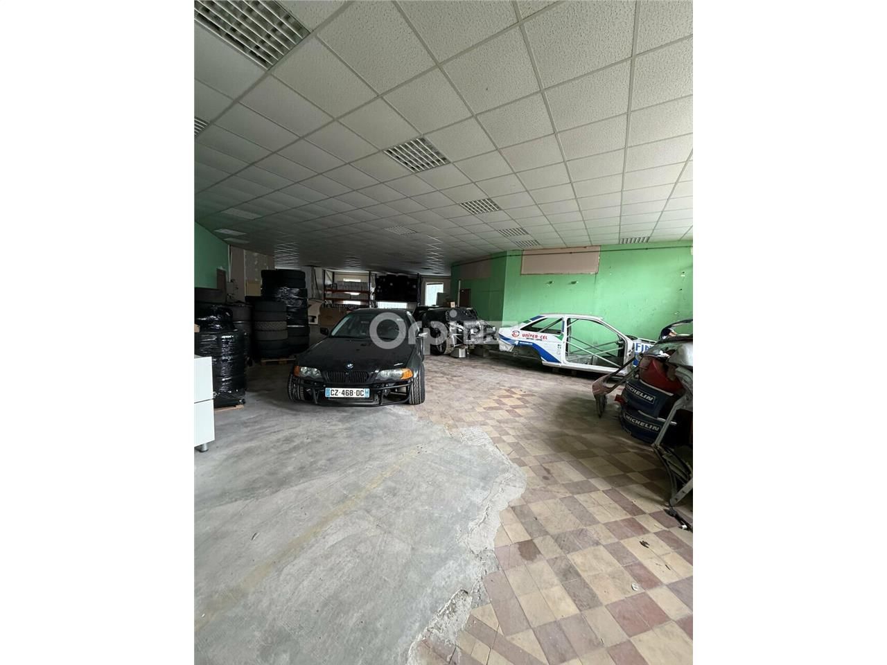 LOCAL D'ACTIVITE A LOUER - 470 m² - SAINT LAURENT D'ANDENAY