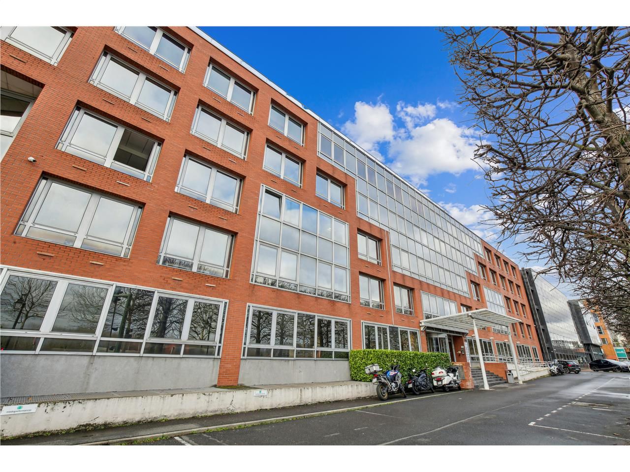 Location bureaux 306 m² non divisibles