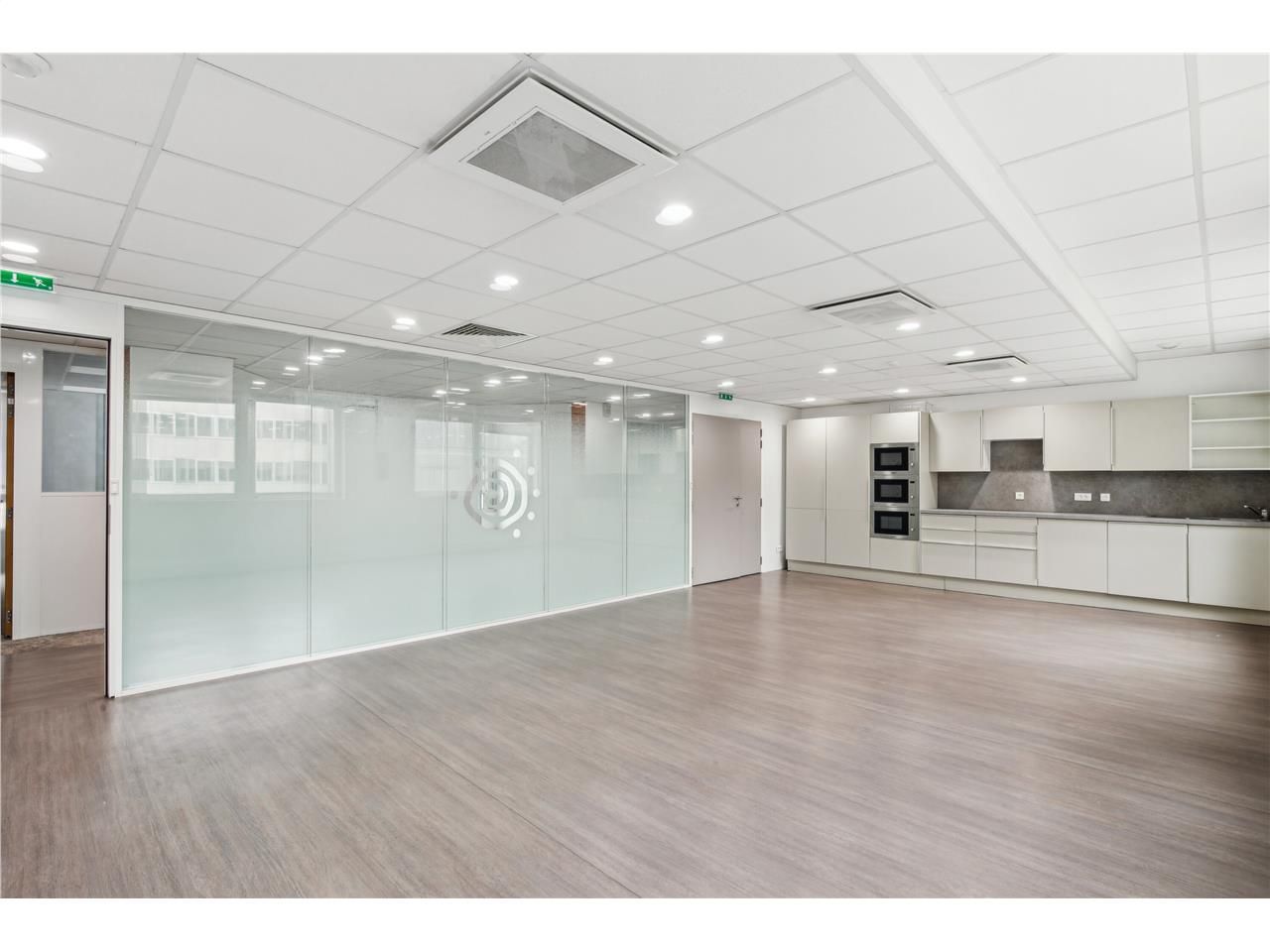 Location bureaux 306 m² non divisibles