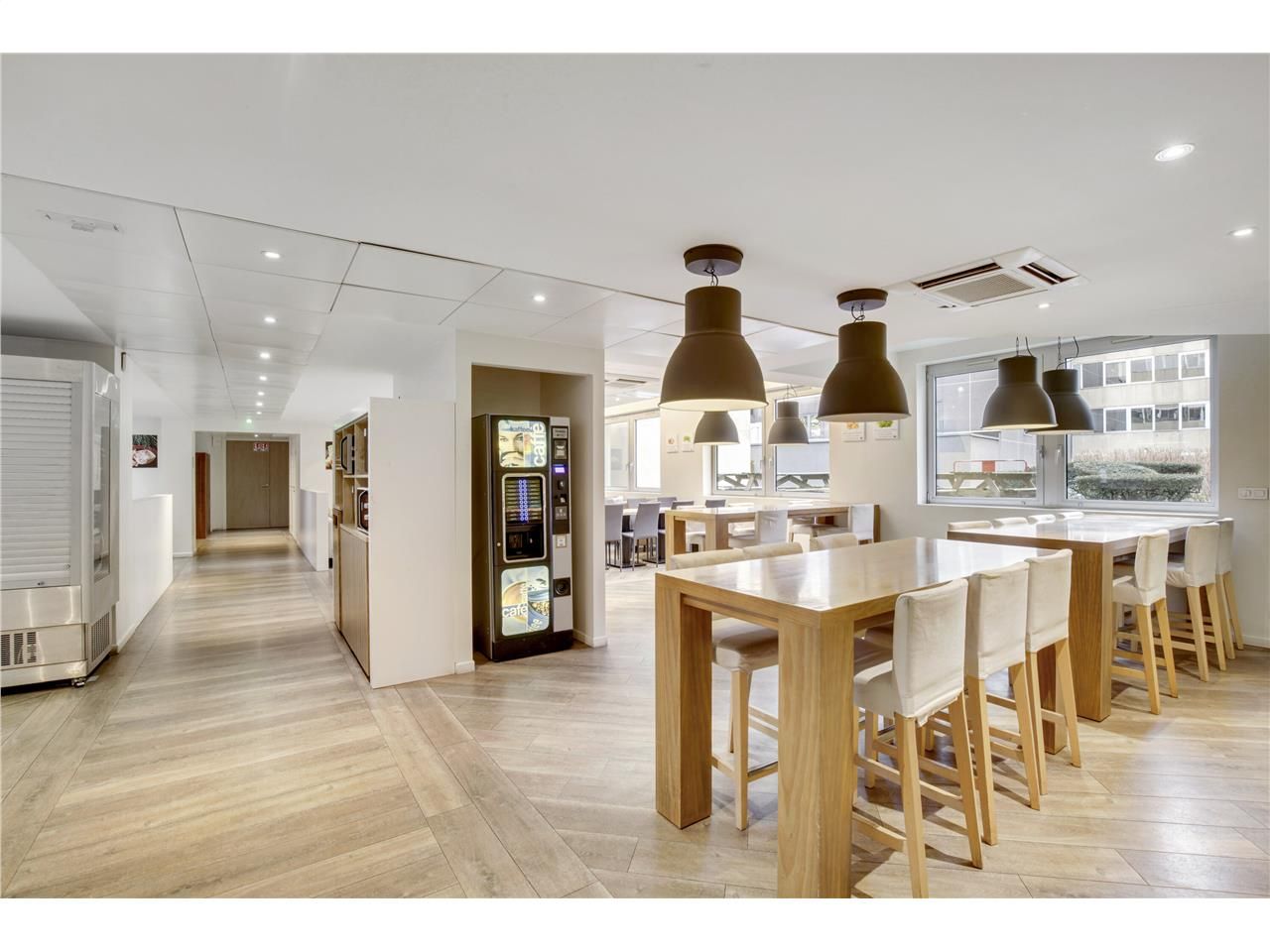 Location bureaux 1496 m² non divisibles