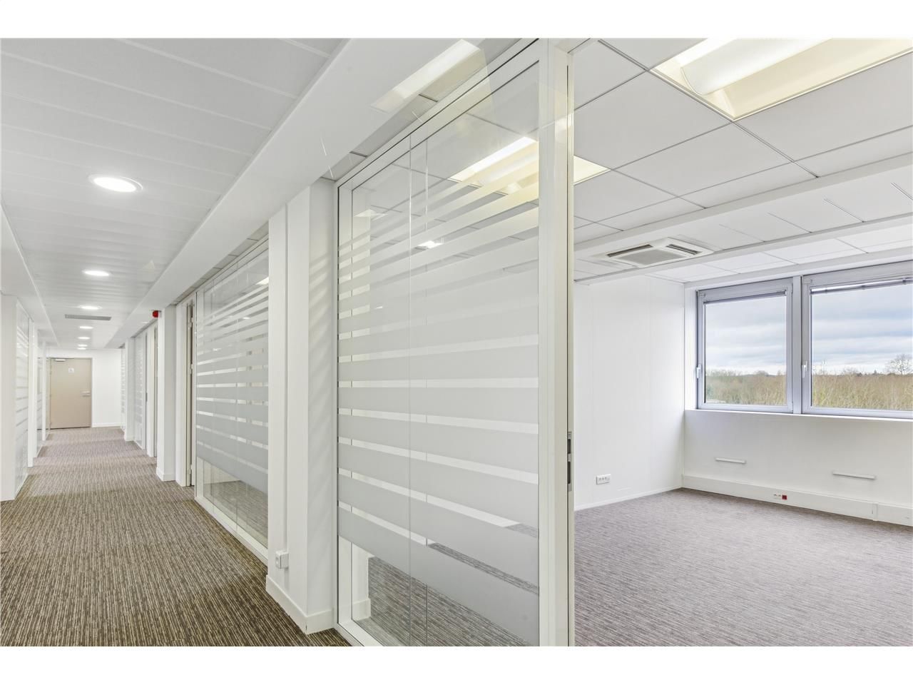 Location bureaux 814 m² non divisibles