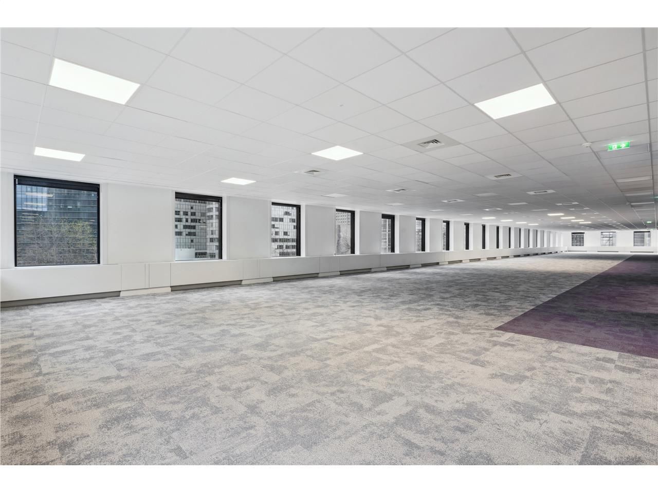 Location bureaux 1892 m² non divisibles