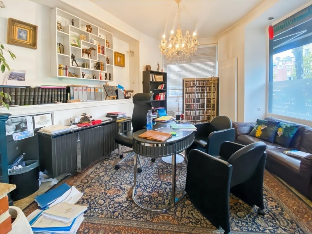 Location bureaux 100 m² non divisibles