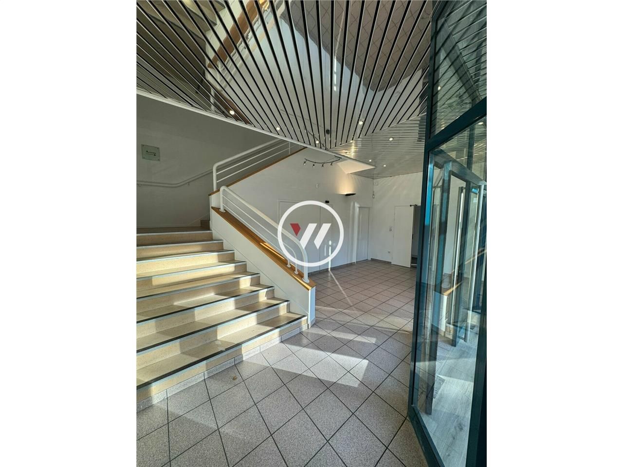 Location bureaux 10 m² non divisibles