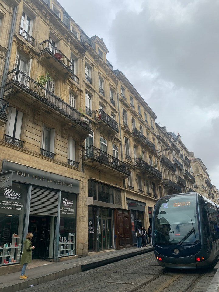 Location bureaux 75 m² non divisibles