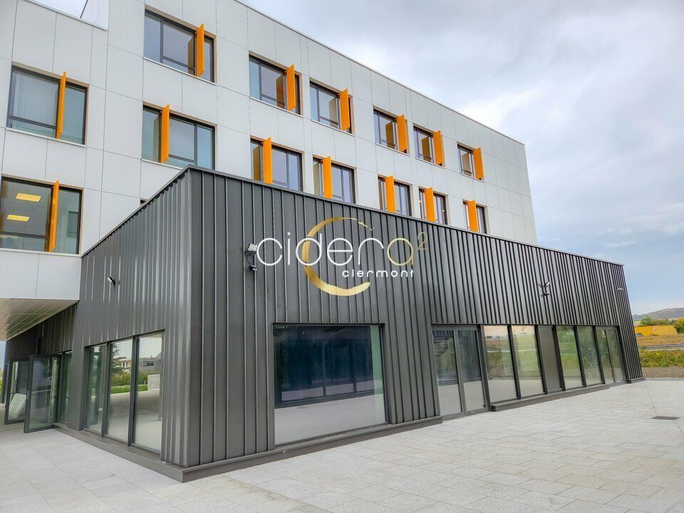 Location local commercial 283.15 m² non divisibles