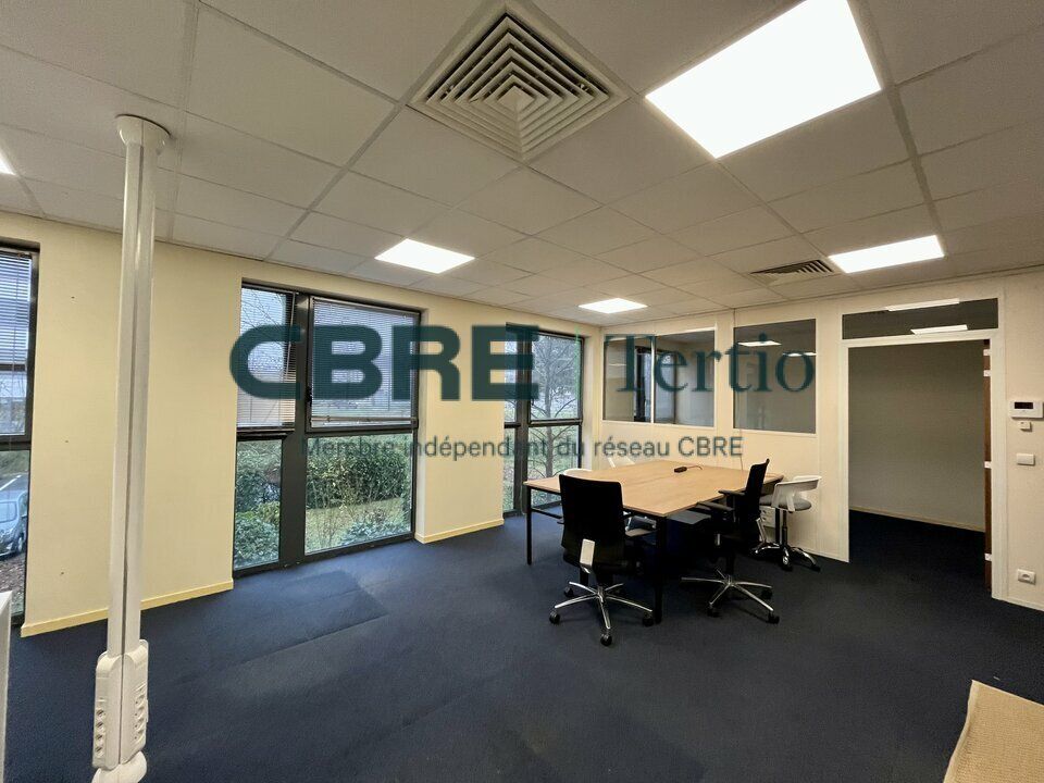 Location bureaux 64 m² non divisibles