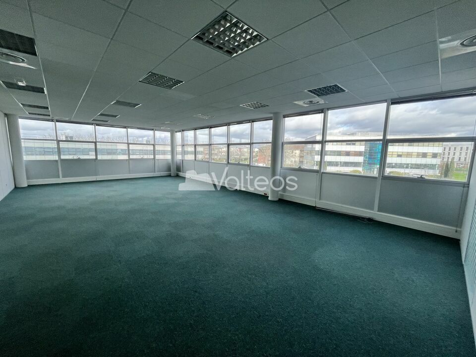 Location bureaux 617.7 m² non divisibles