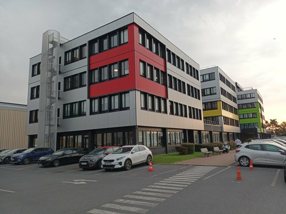 Location bureaux 1587 m² divisibles à partir de 60 m²
