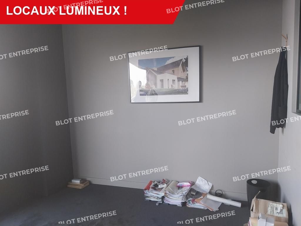 Location bureaux 100 m² non divisibles