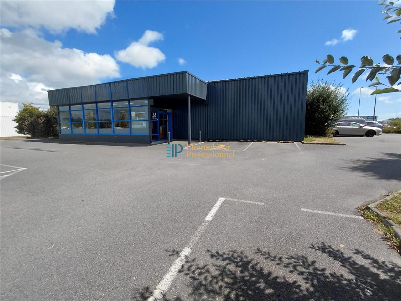 Vente local commercial 500 m² à Quimperlé