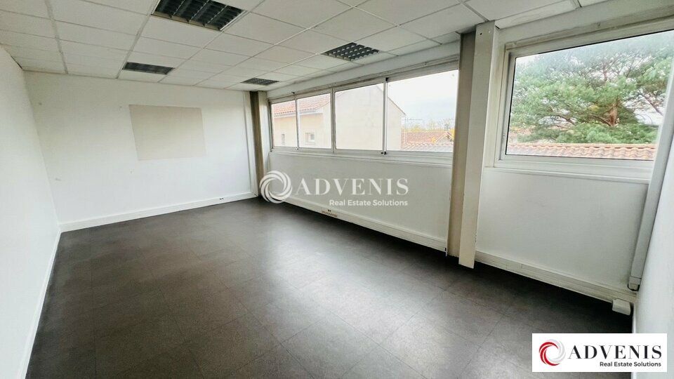 Location bureaux 100 m² non divisibles