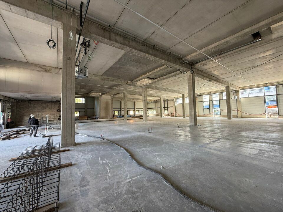 France Locaux vous propose des locaux d'activité dans un parc d'activité neuf sur plusieurs niveaux à Bobigny.