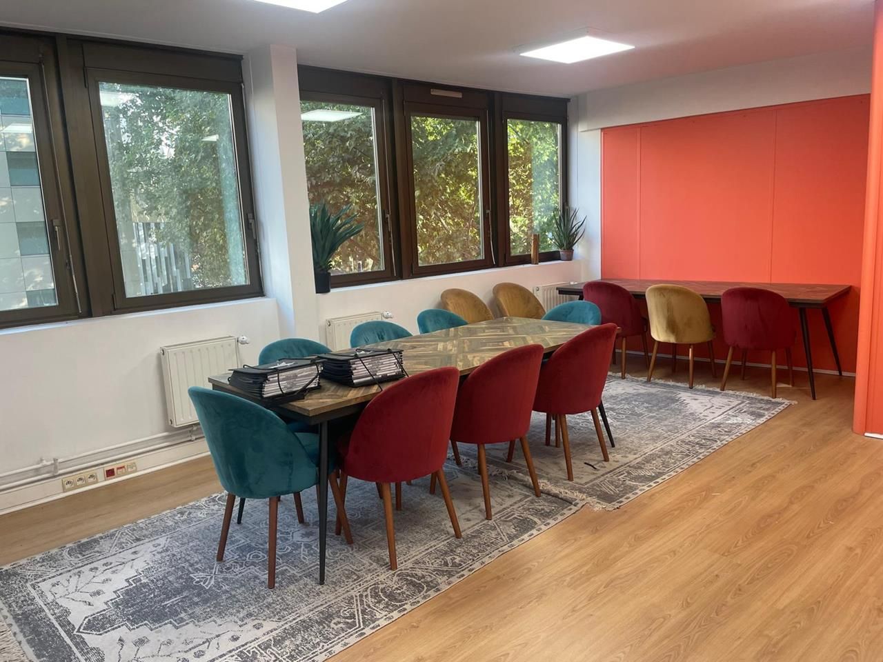 0c05e609-ff54-4c0a-bad7-6f4ad5846764