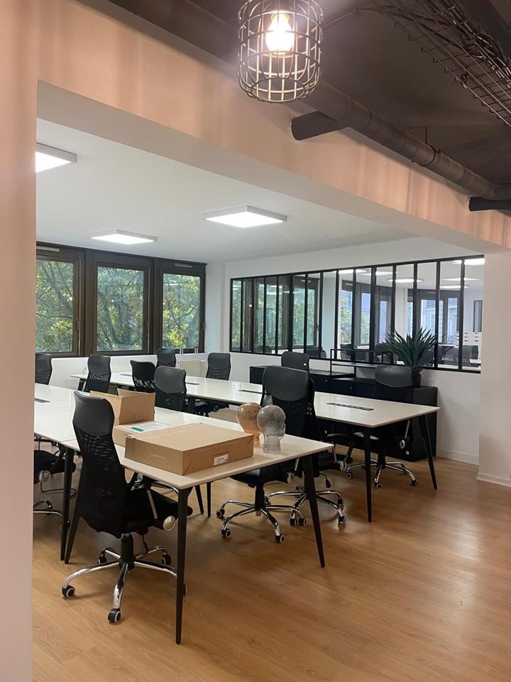 17b0a15c-05f1-4c99-8800-e75b2f74ccf0