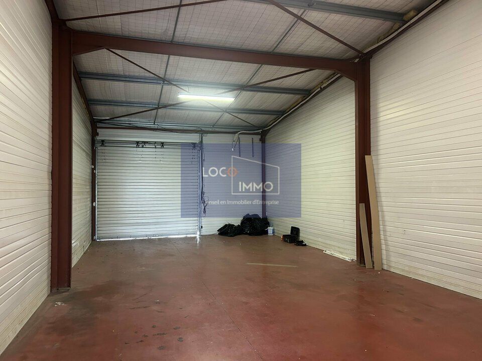Location local d''activites 118 m² non divisibles
