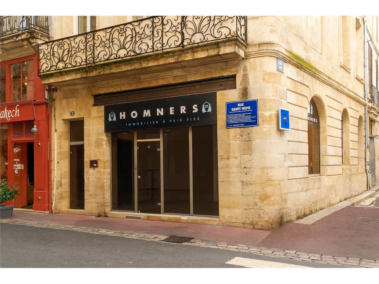 Location local commercial 70.00 m² à BORDEAUX