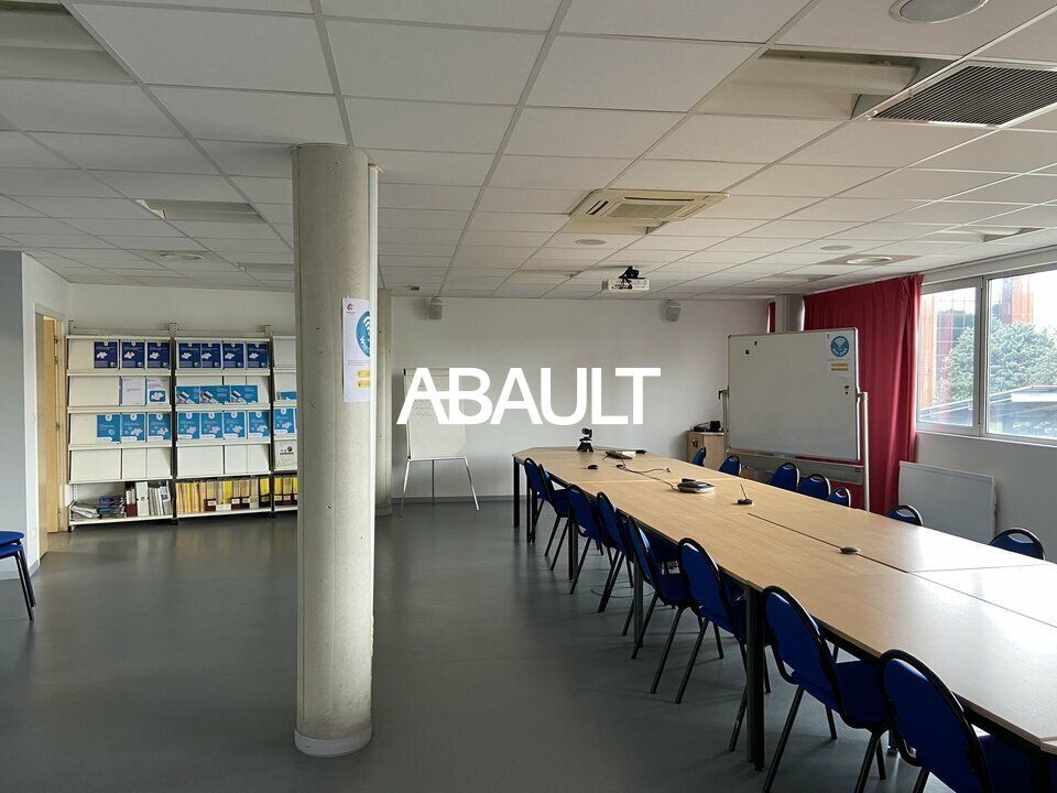 LABEGE -   Bureaux à louer d'une surface d'environ 790 m²