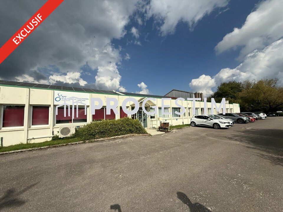 Location local d''activites 905 m² non divisibles