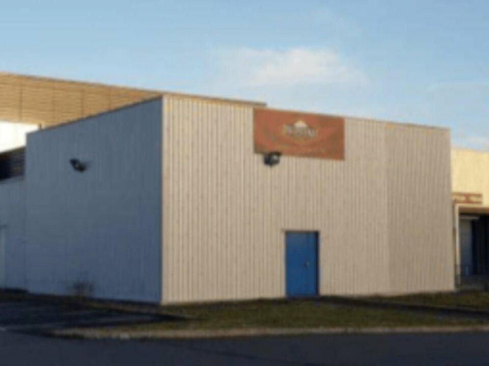 Vente entrepot 2735 m² non divisibles