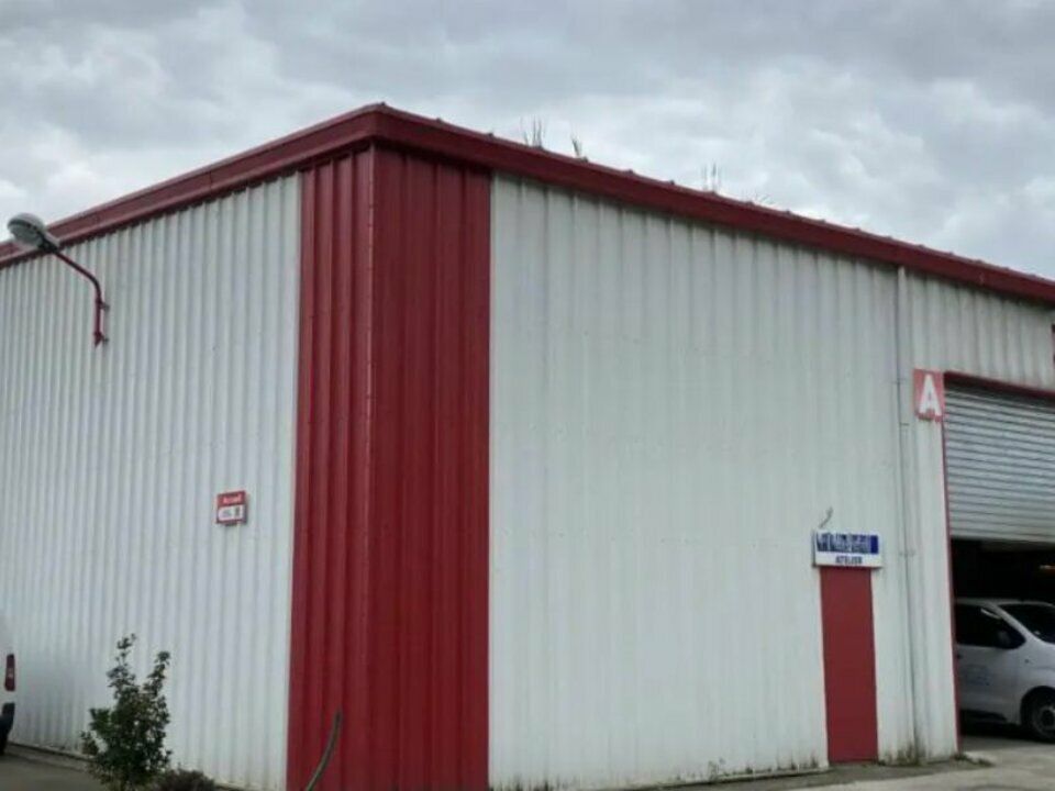 Location local d''activites 947 m² non divisibles