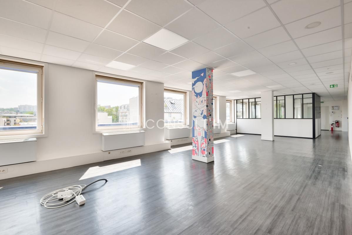 Location bureaux 1799 m² divisibles à partir de 324 m²
