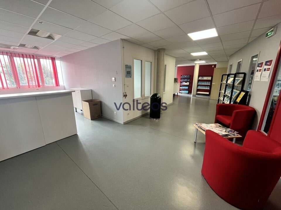 Location bureaux 790.3 m² non divisibles