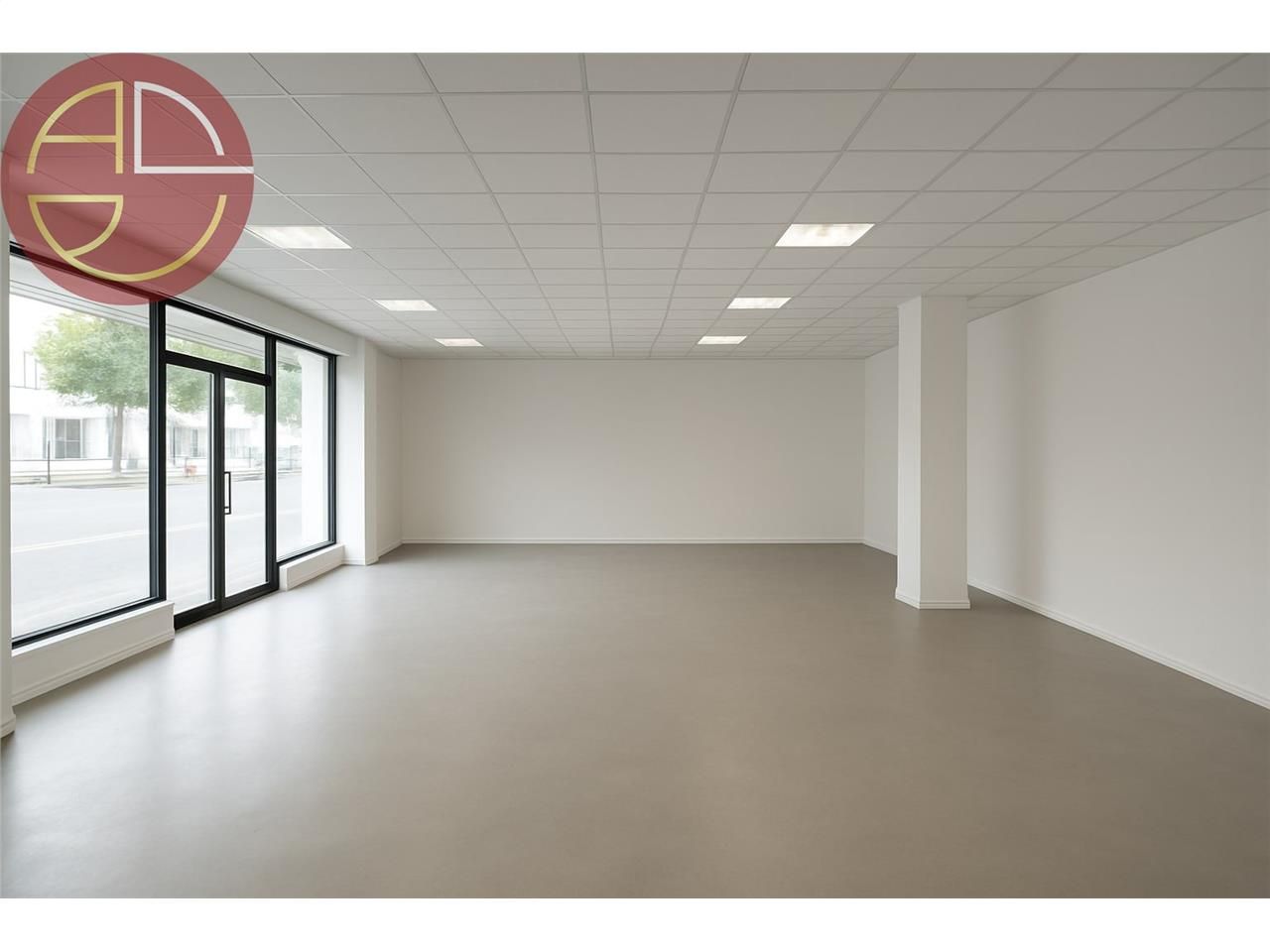 Location local commercial 377 m² à MURET